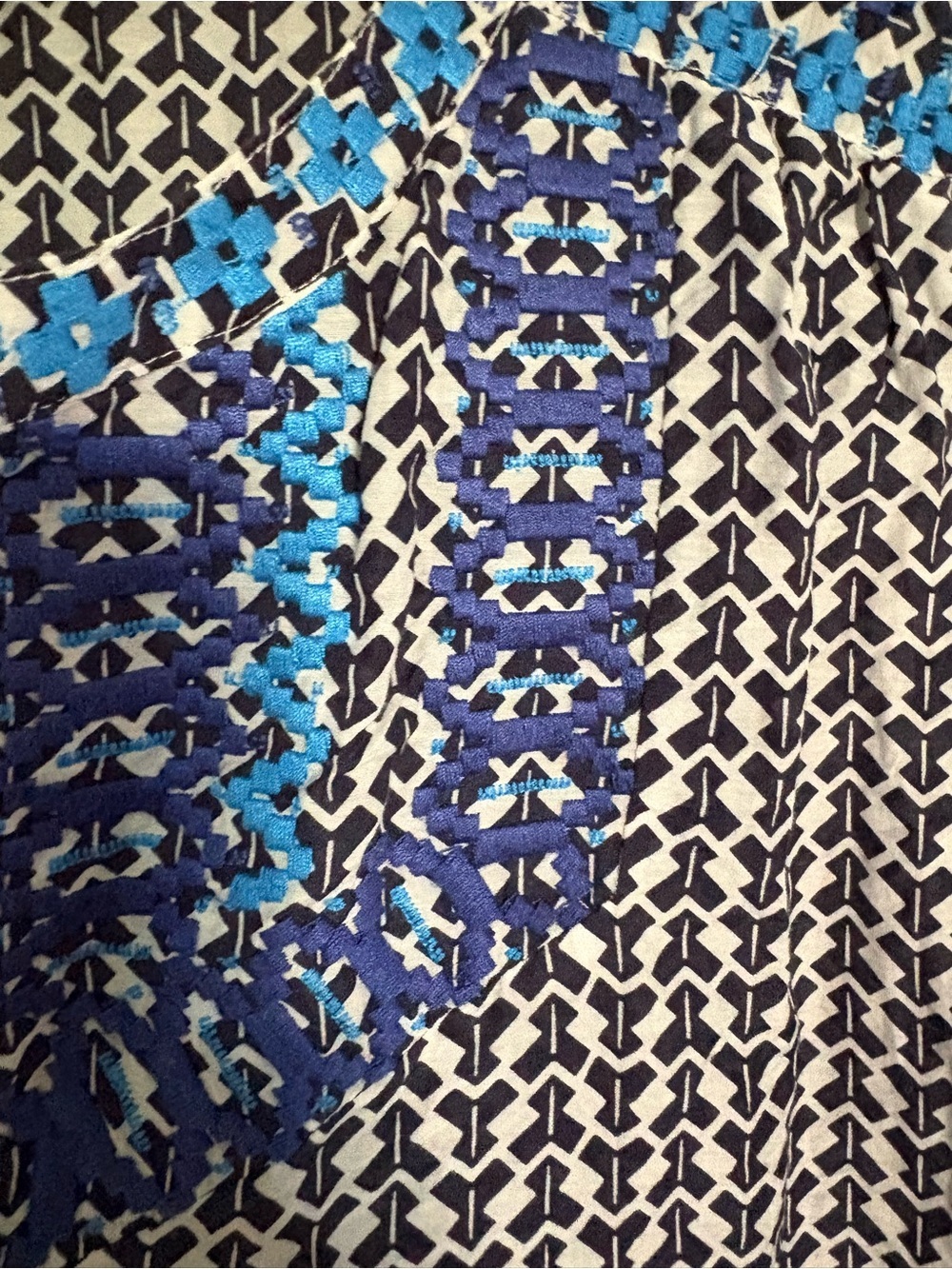 J.Crew Embroidered Printed Sleeveless V-Neck Tank Blue & White | Size 12 - Picture 4 of 6